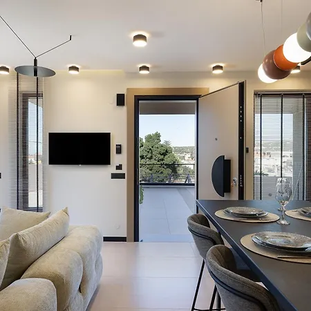 Baro Homes * העיירה רתימנו